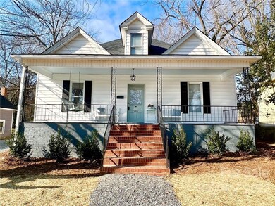 330 S Mulberry St, Statesville, NC 28677 - photo 4