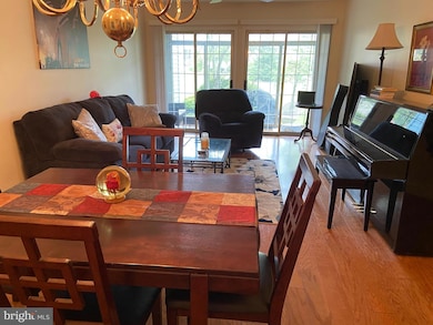 8C Benjamin Franklin Dr, Monroe Township, NJ 08831 - photo 5