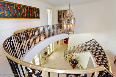Foyer staircase