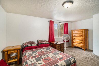 009_701_west_6th_st_7_34