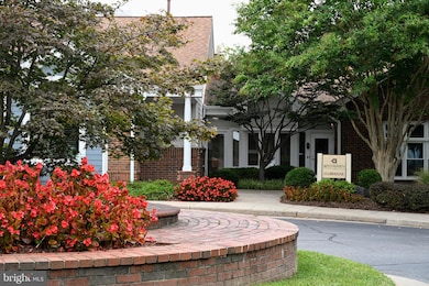 20965 Timber Ridge Terrace unit 304, Ashburn, VA 20147 - photo 5