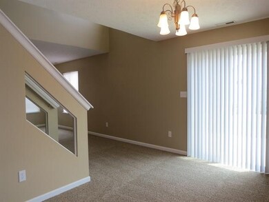 627 Pine Lake Dr, Greenwood, IN 46143 - photo 4