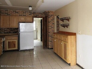 351-617881 Kitchen (14)