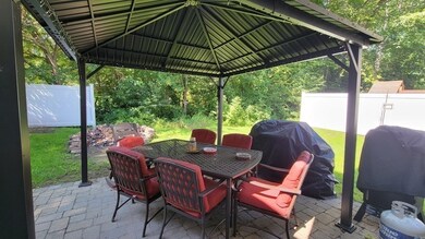 426 Putnam Hill Rd, Sutton, MA 01590 - photo 7