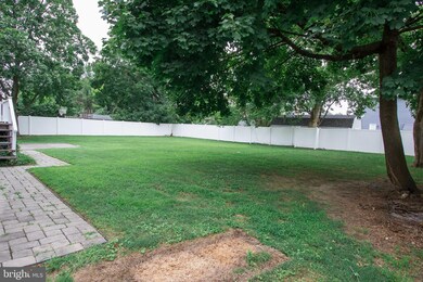 22 S Scott Ave, Glenolden, PA 19036 - photo 6