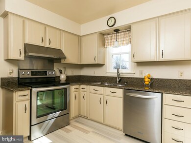 1A Dellwood Ct, Cockeysville, MD 21030 - photo 4