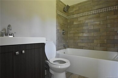 219 Adams St unit 17, Statesville, NC 28677 - photo 4