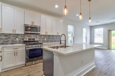 7703 Willow St unit B, Houston, TX 77088 - photo 5