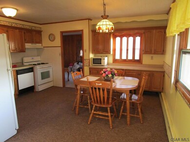 1989 Mount View Dr, Johnstown, PA 15905 - photo 5