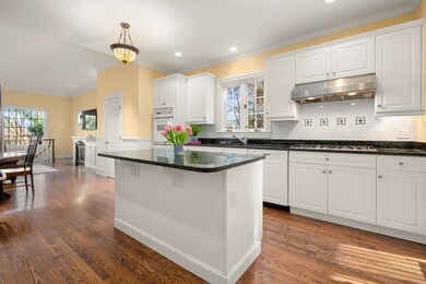 289 Walnut St, Wellesley Hills, MA 02481 - photo 6