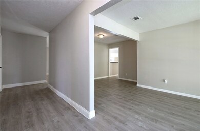 3403 Pine Ridge Ln, Houston, TX 77088 - photo 4