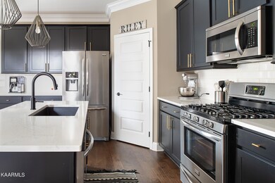 JBP_LaurelGlade10808_Print-7