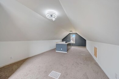 27-web-or-mls-E 13th Ave-027