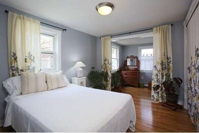 11 Pillion Ct, Newtonville, MA 02460 - photo 4