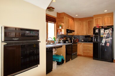 162 Highland Ave, Quincy, MA 02170 - photo 2