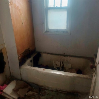 1008 Calhoun St, Madison, IL 62060 - photo 7