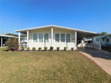 5635 Arrowhead Dr, Zephyrhills, FL 33542 - photo 2