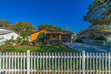 1733 Avenue C NE, Winter Haven, FL 33881 - photo 2