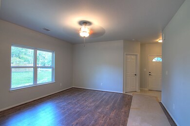 6614 Knox St, Houston, TX 77091 - photo 4