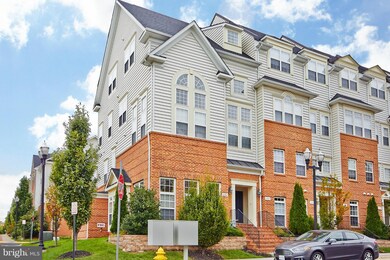 14586 Marlow St unit 113, Gainesville, VA 20155 - photo 2