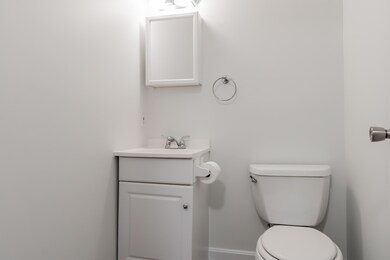 19 Holbrook St unit 4, Freeport, ME 04032 - photo 6