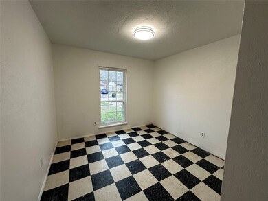 24206 Broken Bow Ln, Hockley, TX 77447 - photo 6