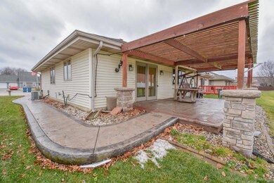 954 Ivanhoe Ln, Dyer, IN 46311 - photo 2