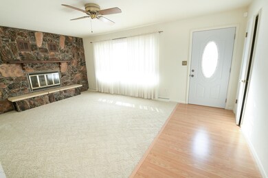 1118 Hammerling Ave, Grand Forks, ND 58201 - photo 2