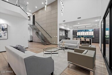 07-Living Room