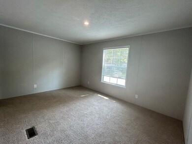 2431 8 Mile Rd unit 14, Kawkawlin, MI 48631 - photo 5