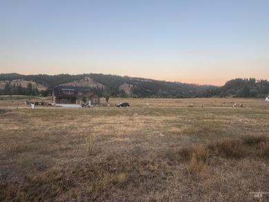 7 Singing Springs Way, Garden Valley, ID 83622 - photo 2