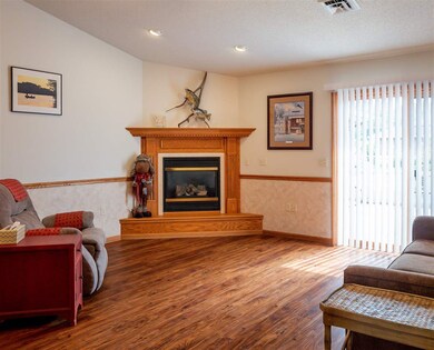 1900 Lilac Ln, Stevens Point, WI 54482 - photo 5