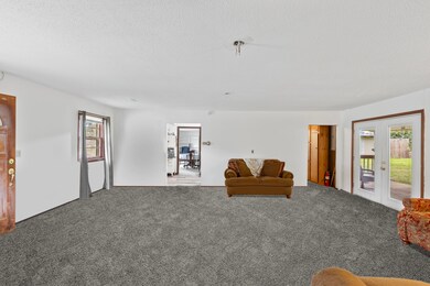 823A0499