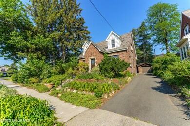 2 Croswell St, Albany, NY 12206 - photo 3