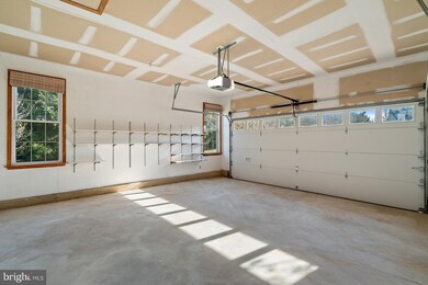 13700 Longmeade Ct, Gainesville, VA 20155 - photo 4