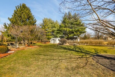 10S343 Book Rd, Naperville, IL 60564 - photo 4