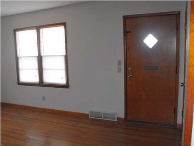 Welcome to 611 N Richmond!