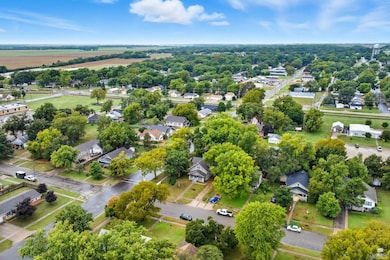 300 N Rogers St, Abilene, KS 67410 - photo 5