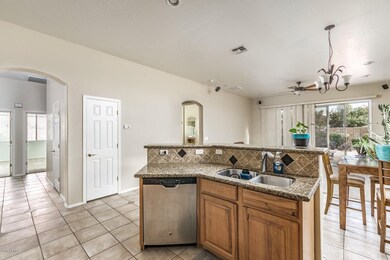 Island, w/undermount sink
