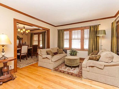 118 E Grantley Ave, Elmhurst, IL 60126 - photo 6