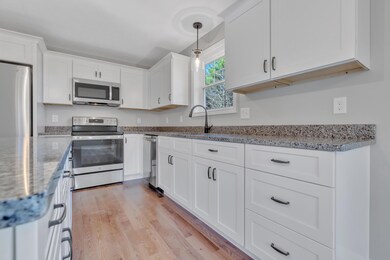 2 Heritage Dr, Berwick, ME 03901 - photo 4