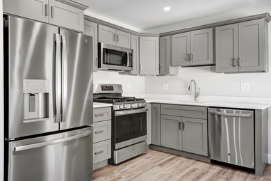 129 Pleasant St unit 1, Weymouth, MA 02190 - photo 2