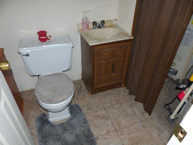 1426 Princeton Ct, Mishawaka, IN 46544 - photo 7