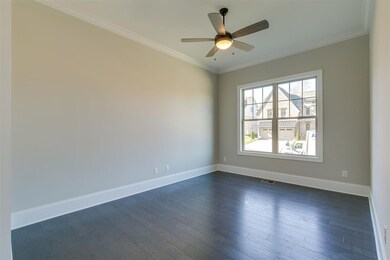 132 Stonefield Cir, Shelbyville, TN 37160 - photo 6