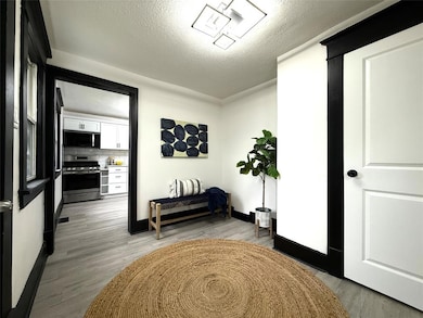 1110 York St, Des Moines, IA 50316 - photo 5