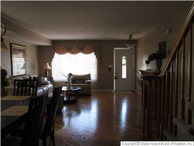 68 Darnell Ln, Staten Island, NY 10309 - photo 5