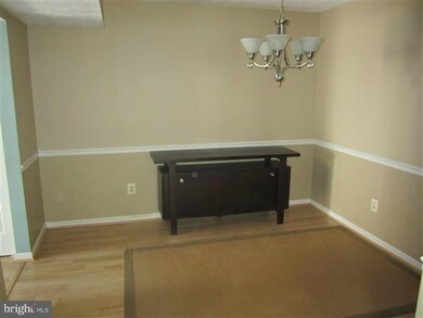 14005A Grumble Jones Ct, Centreville, VA 20121 - photo 5