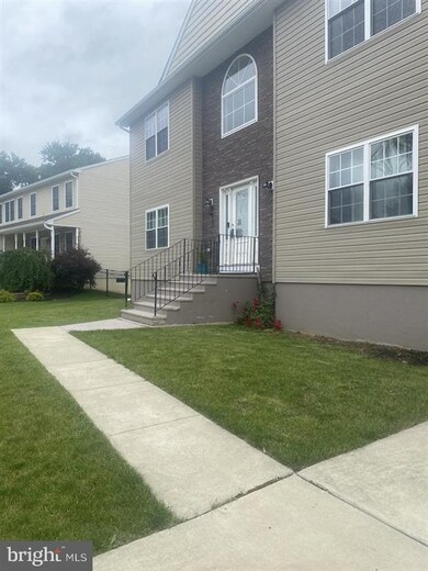 74 Jennifer Ln, Morrisville, PA 19067 - photo 3