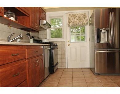 unlisted-address, Riverside, CT 06878 - photo 5