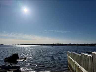 Short walk to the Eastbay bike path in Narraganset